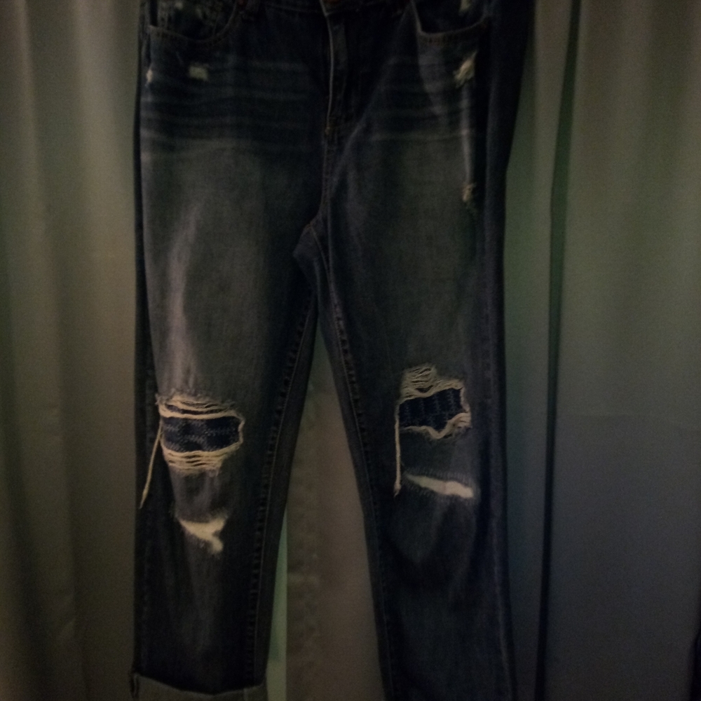 Cropped cuffed jeans